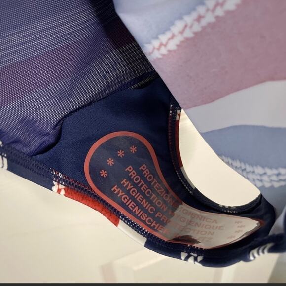 Seekers One-Piece UPF Striped Swimsuit size 12 - Picture 5 of 8